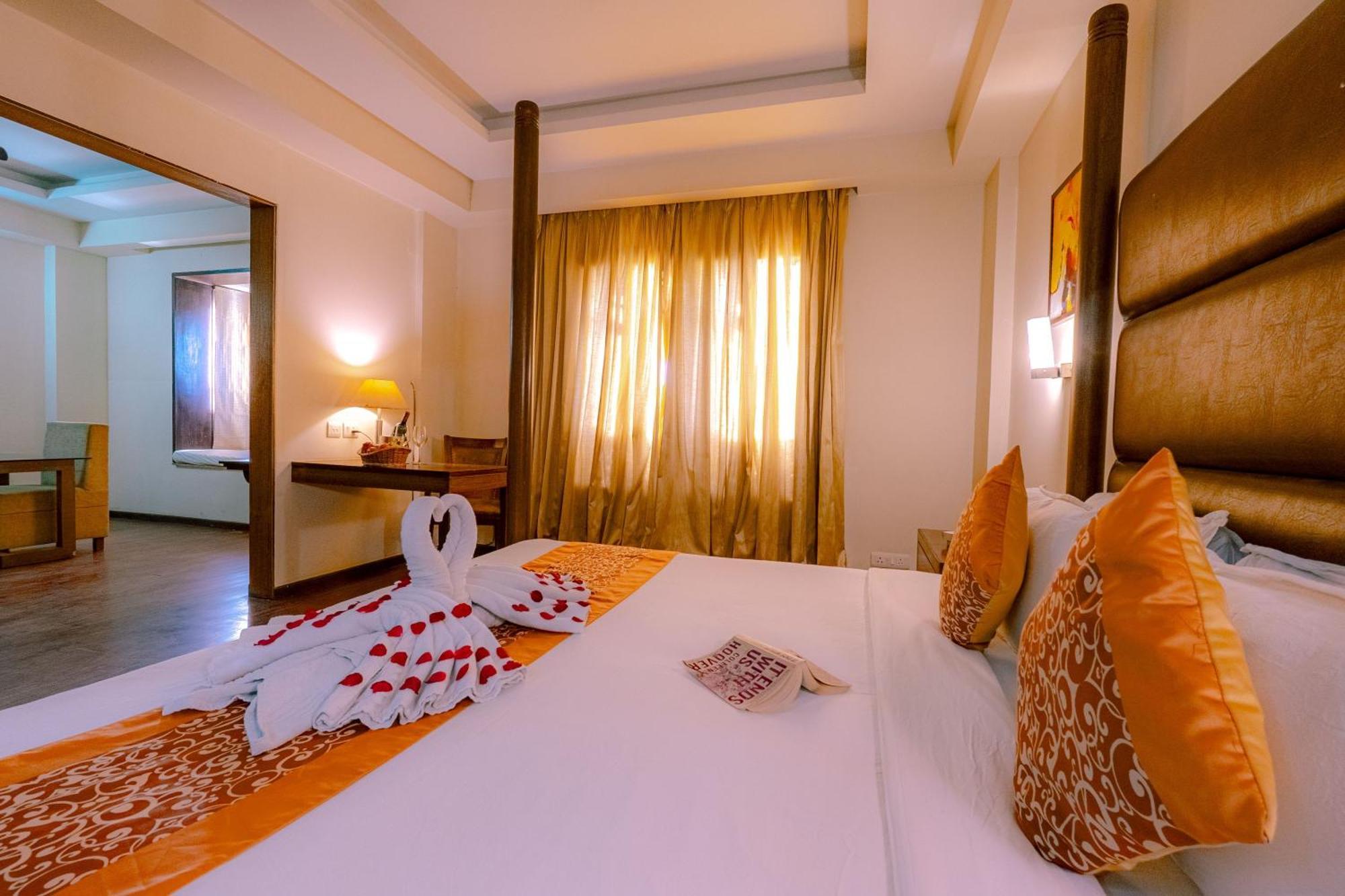 The Sky Imperial, Udaipur Hotel Екстериор снимка