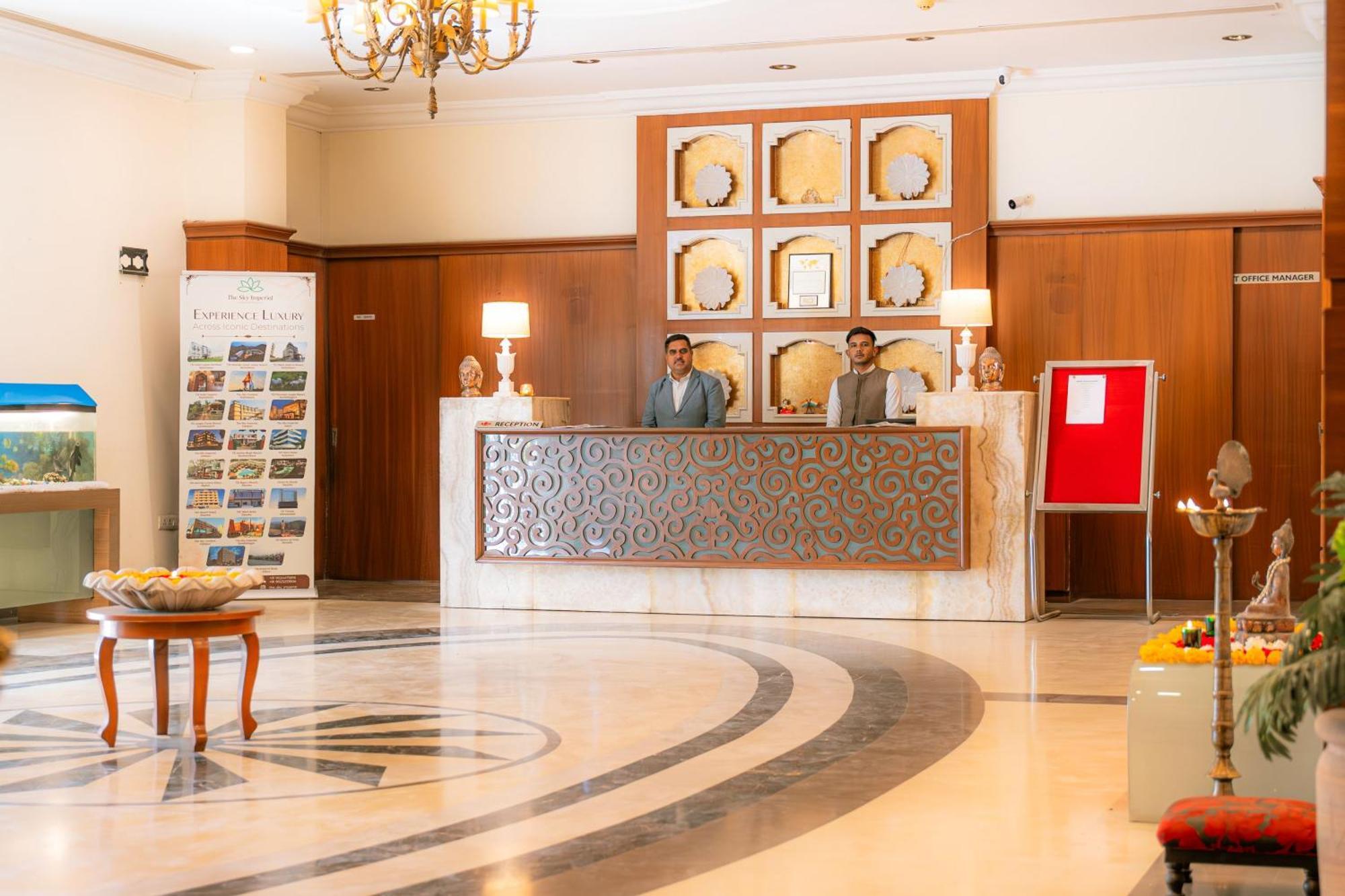 The Sky Imperial, Udaipur Hotel Екстериор снимка