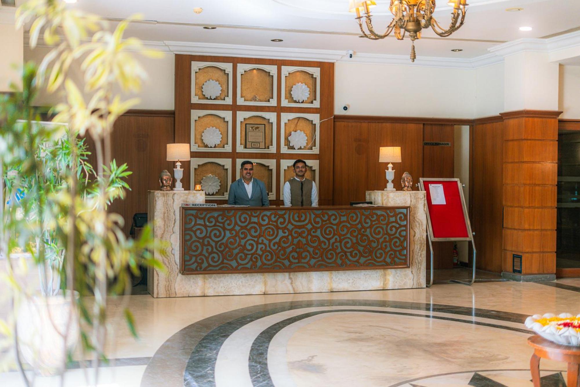 The Sky Imperial, Udaipur Hotel Екстериор снимка