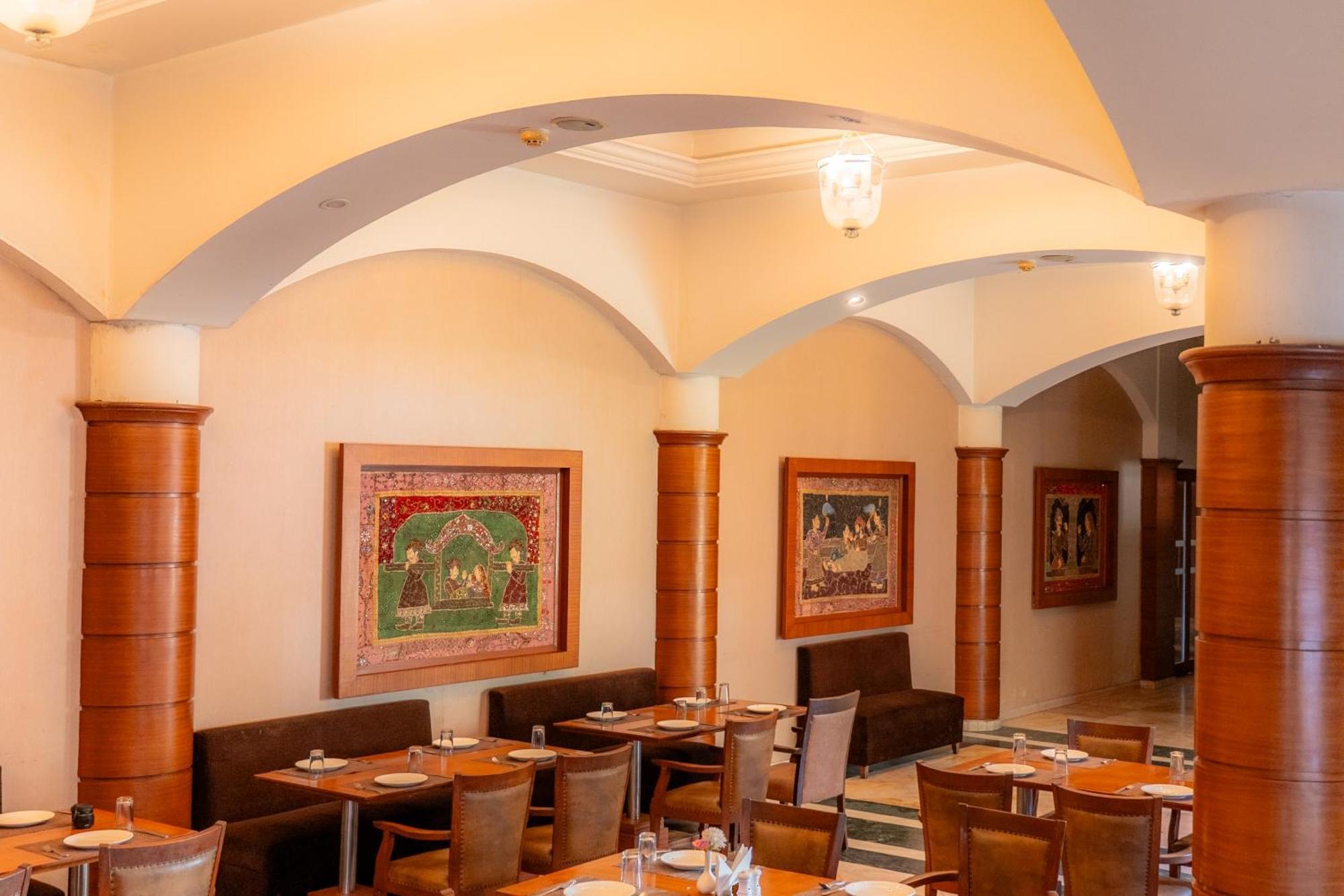 The Sky Imperial, Udaipur Hotel Екстериор снимка