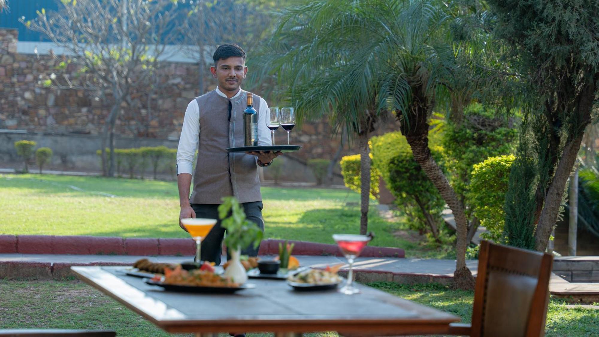The Sky Imperial, Udaipur Hotel Екстериор снимка