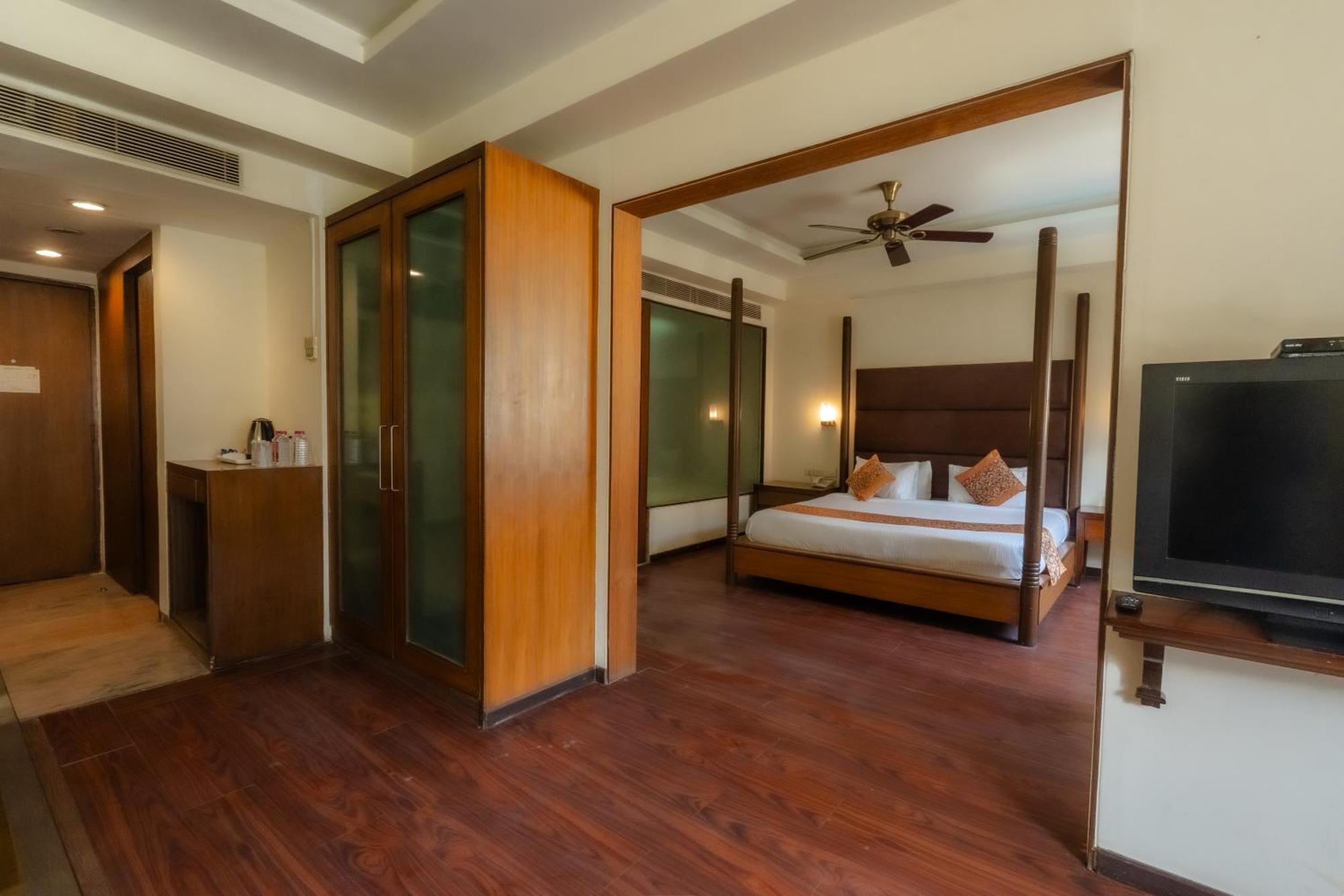 The Sky Imperial, Udaipur Hotel Екстериор снимка