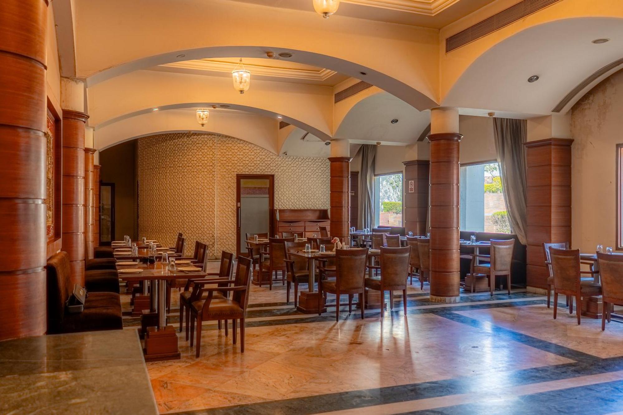 The Sky Imperial, Udaipur Hotel Екстериор снимка
