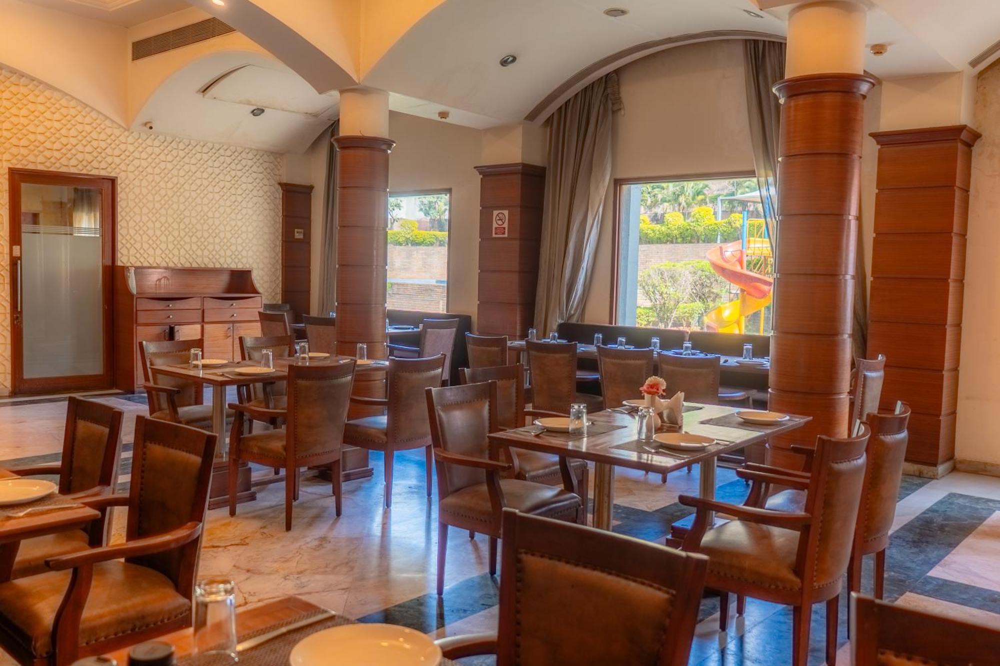 The Sky Imperial, Udaipur Hotel Екстериор снимка